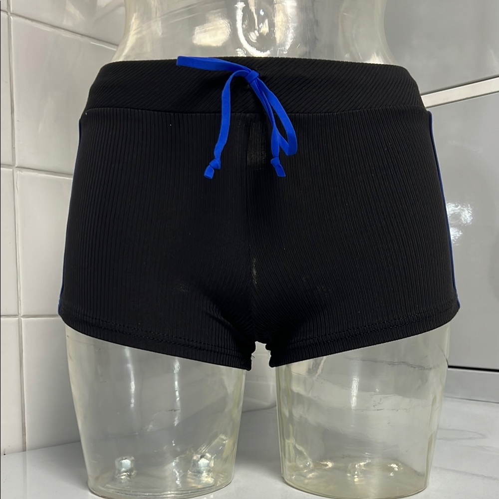 Side Stripe Booty Shorts Cheer & Dance XS or S New